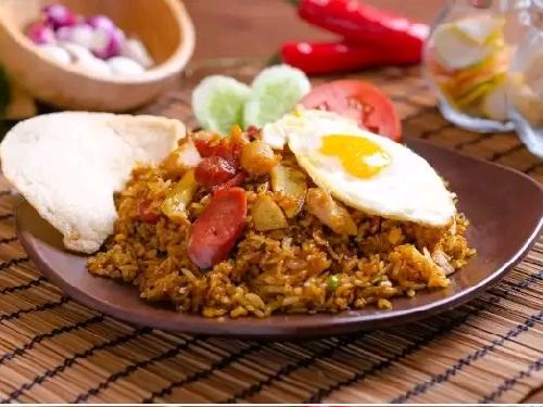 Sop Gurame Mbak Lili: Rahasia Rasa yang Bikin Warga Cilacap Rela Antre